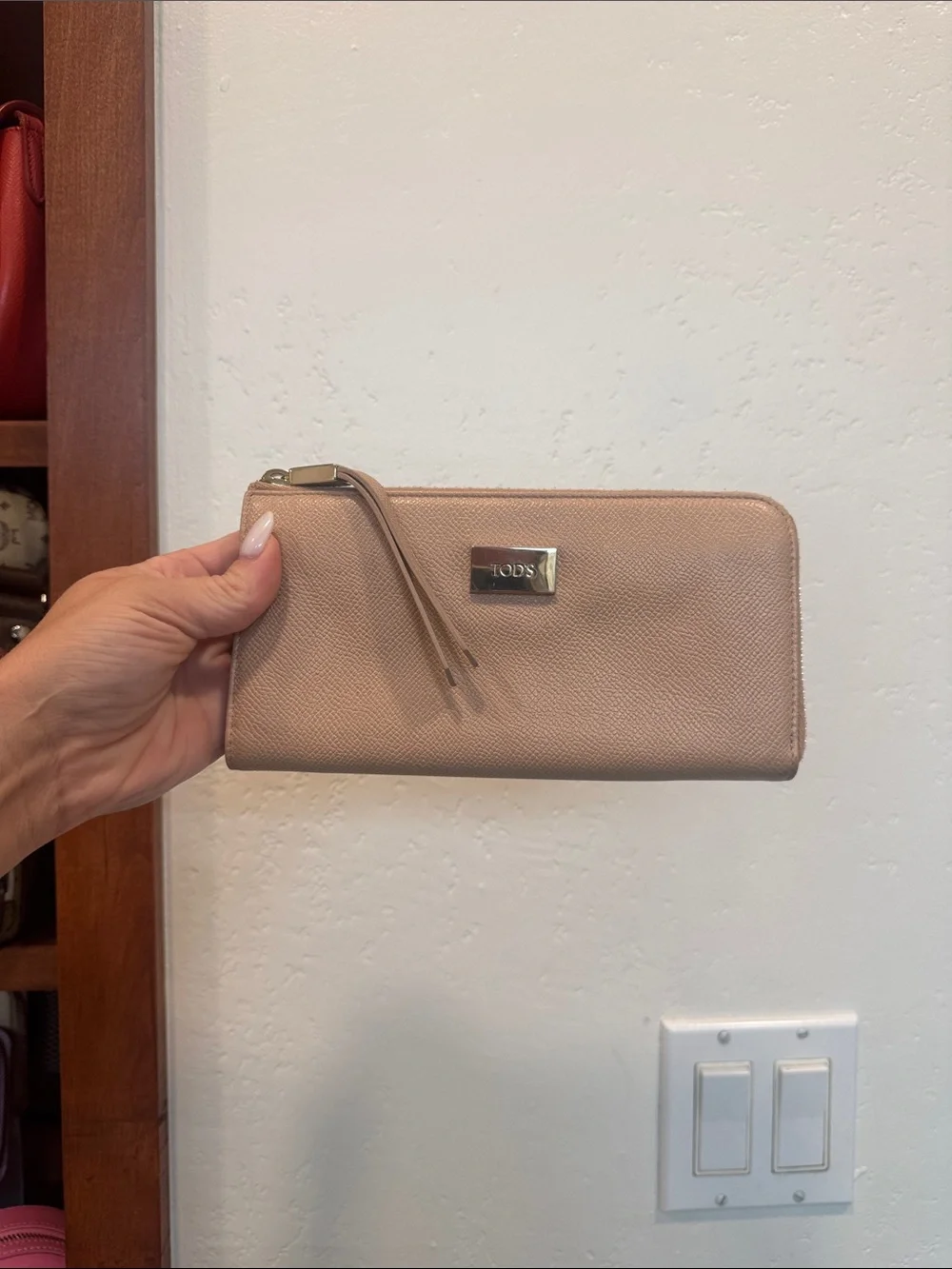 TOD'S Blush Beige Zip Wallet with Tassel Pull